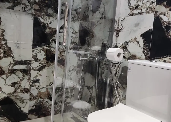 Dolphins House アパート