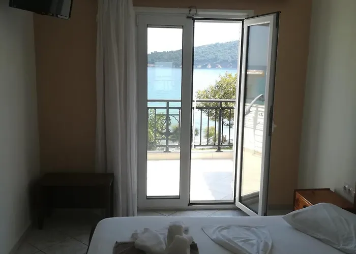 Dolphins House * コイニラ