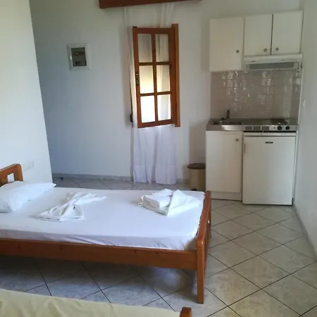 Dolphins House * Kinira